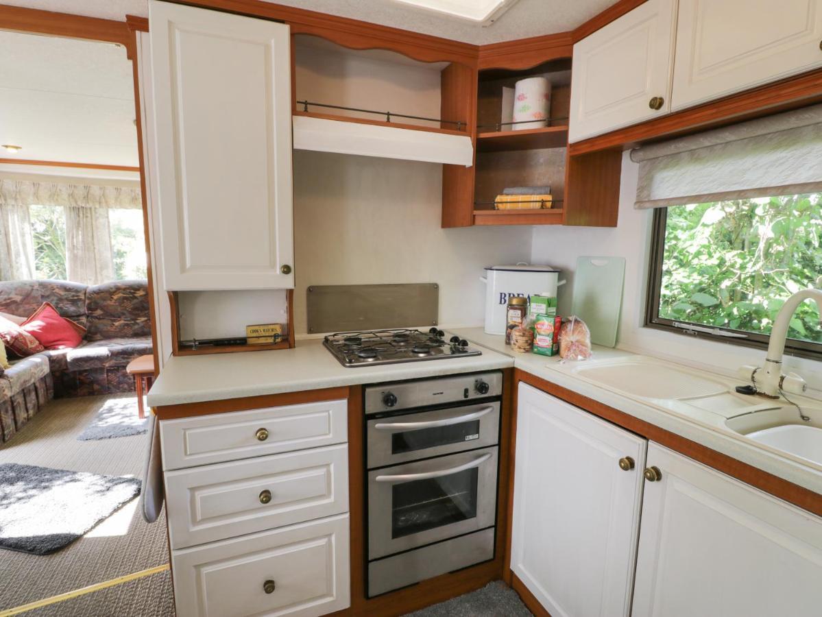 Fron Dderw Caravan Holyhead Eksteriør billede
