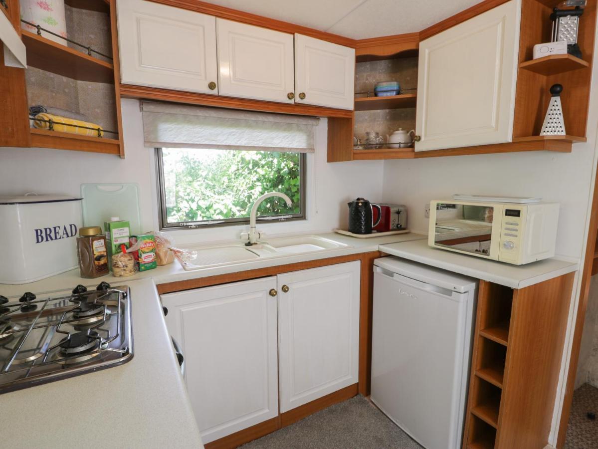 Fron Dderw Caravan Holyhead Eksteriør billede