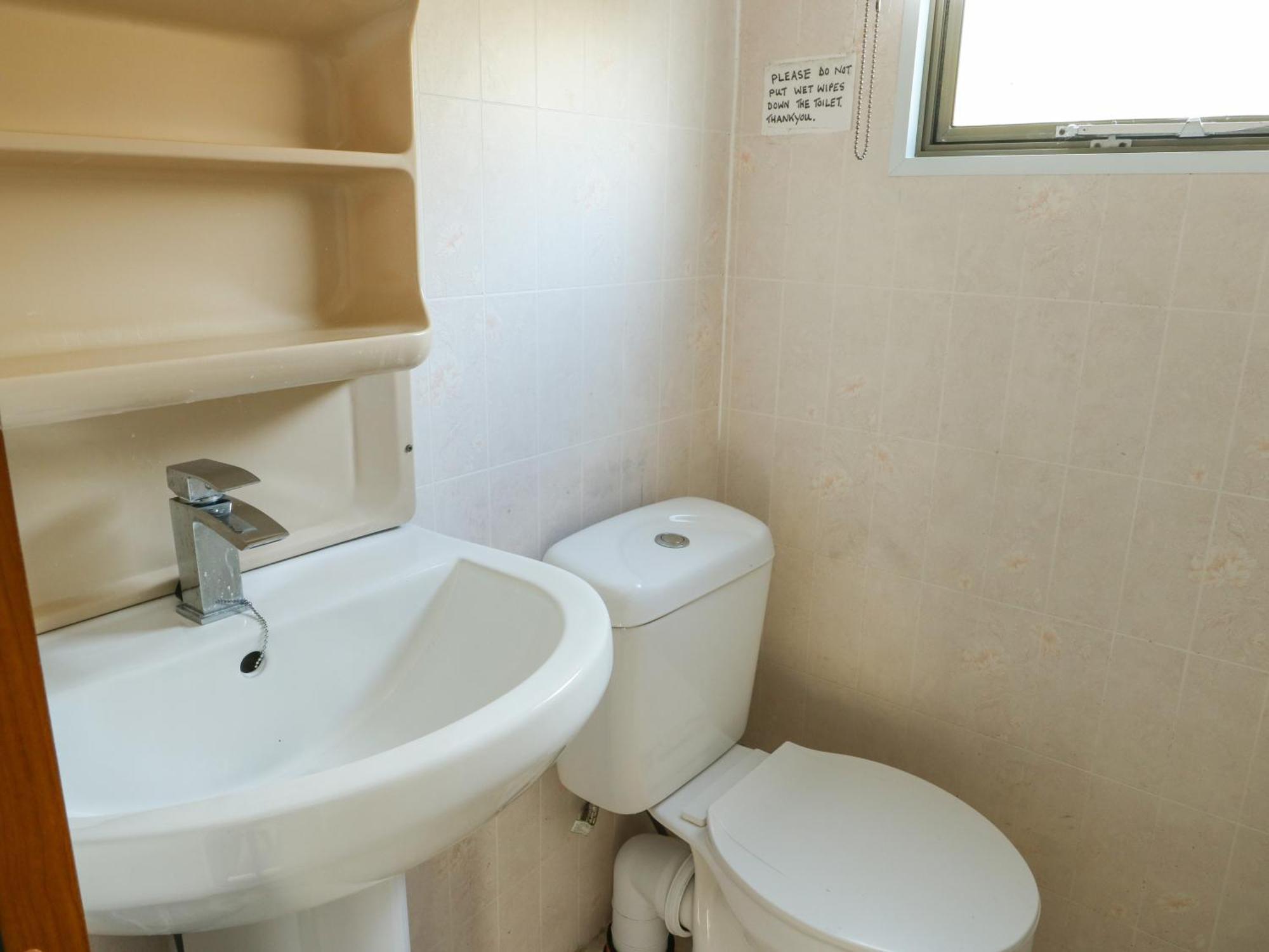 Fron Dderw Caravan Holyhead Eksteriør billede