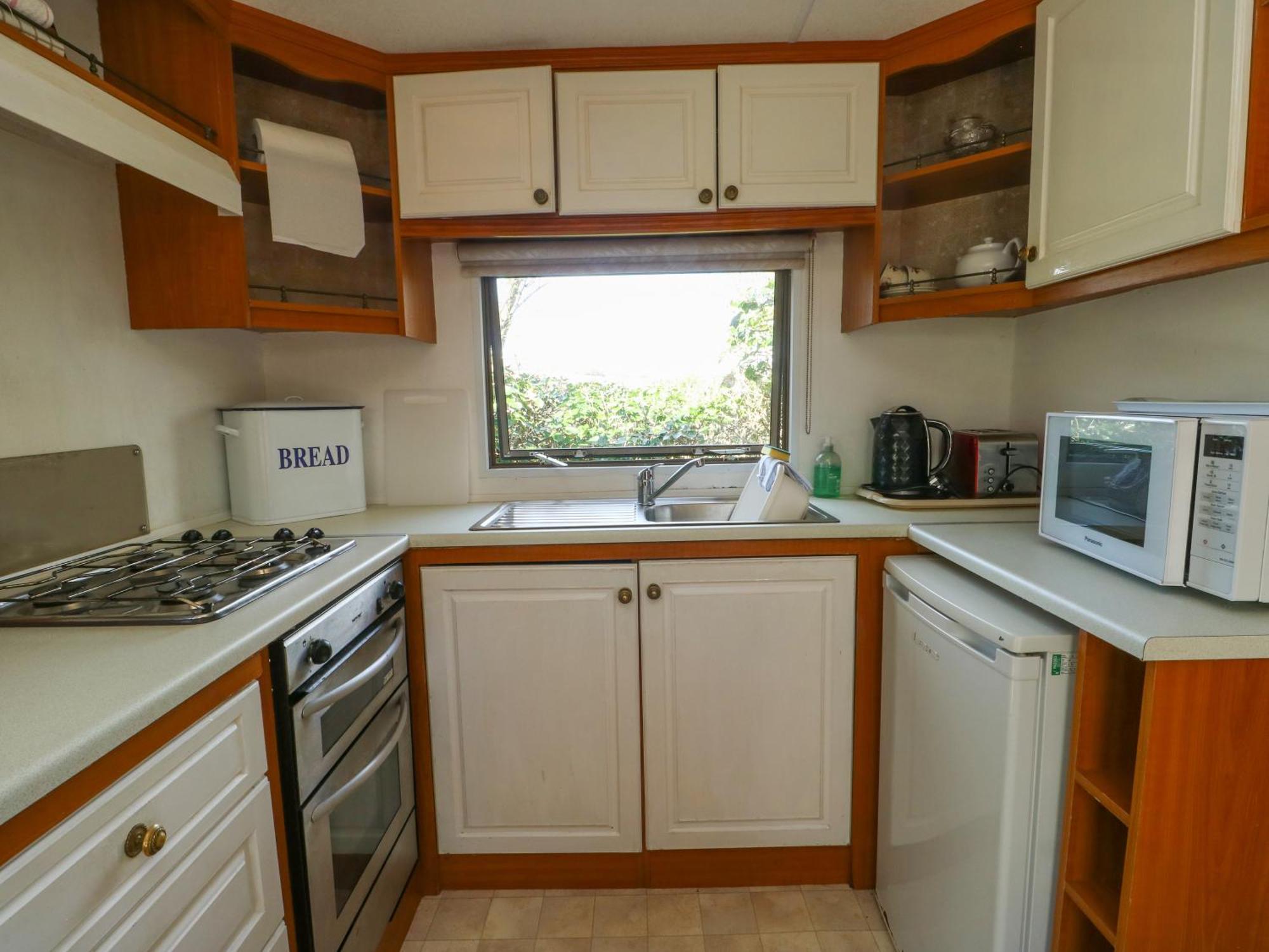 Fron Dderw Caravan Holyhead Eksteriør billede
