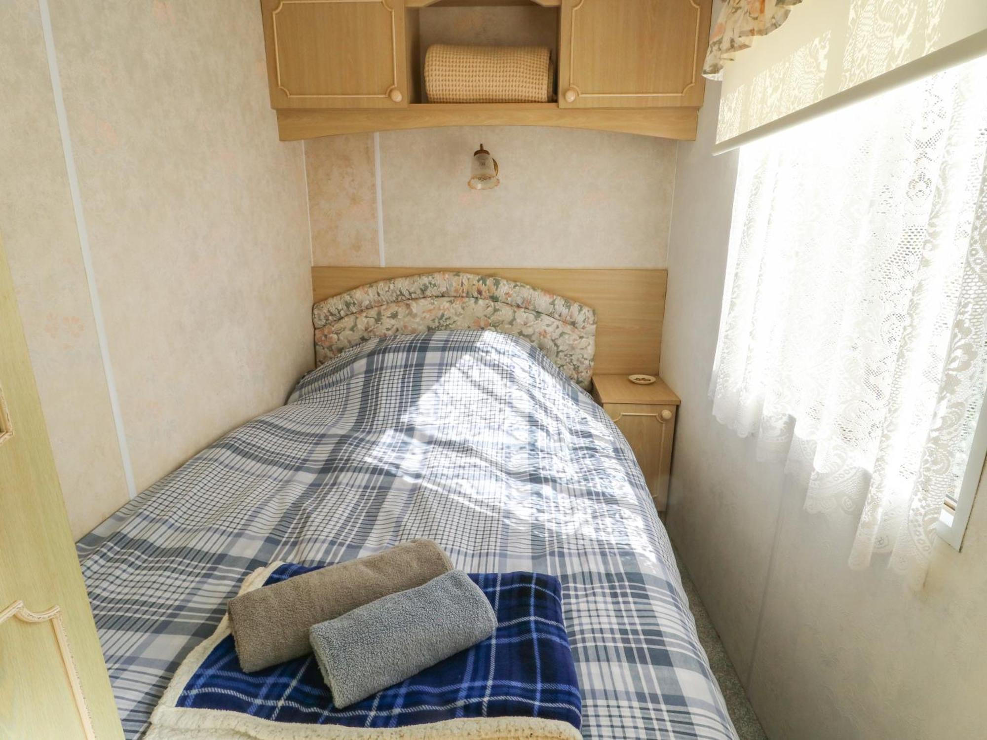Fron Dderw Caravan Holyhead Eksteriør billede